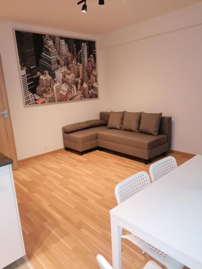 Brand New Two Room Apartment #26 With Free Secure Parking Close To Center Prag Exterior foto
