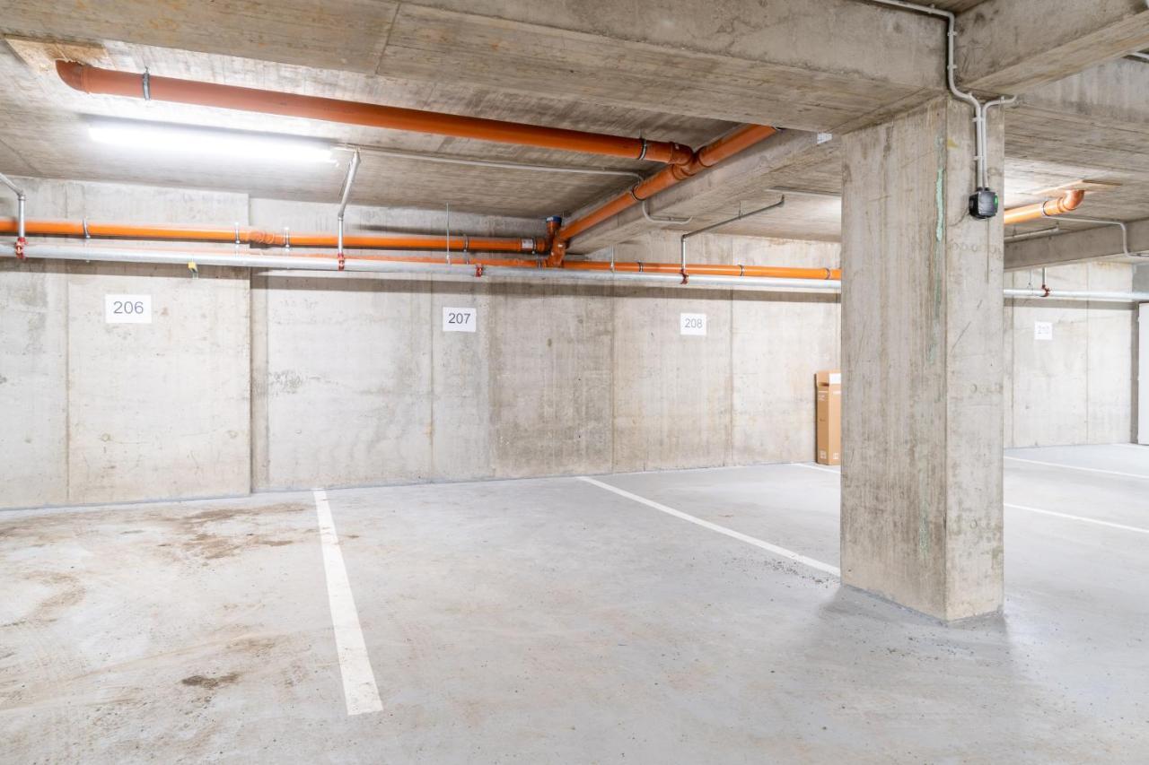 Brand New Two Room Apartment #26 With Free Secure Parking Close To Center Prag Exterior foto